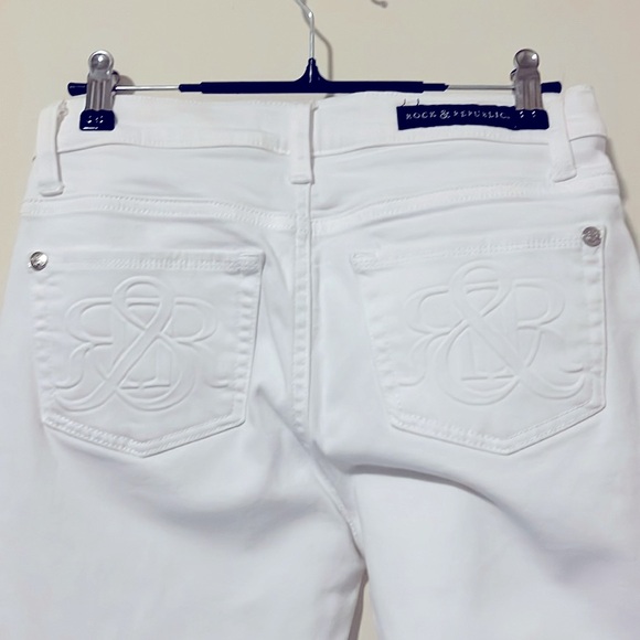 Rock & Republic White Denim Jeans - Picture 3 of 6